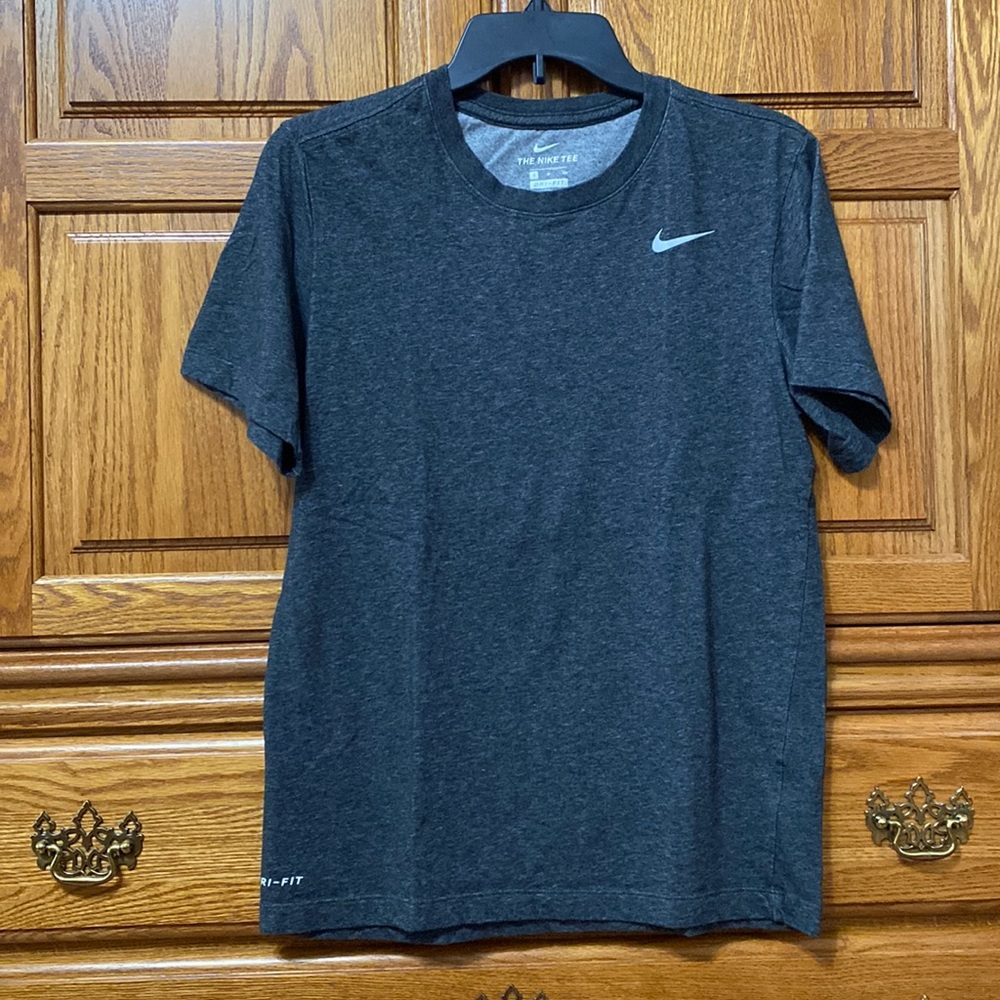 Men’s Nike dri-fit T-shirt